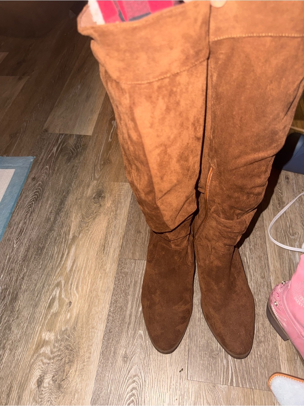 Women's Knee-High Suede Boots in Brown